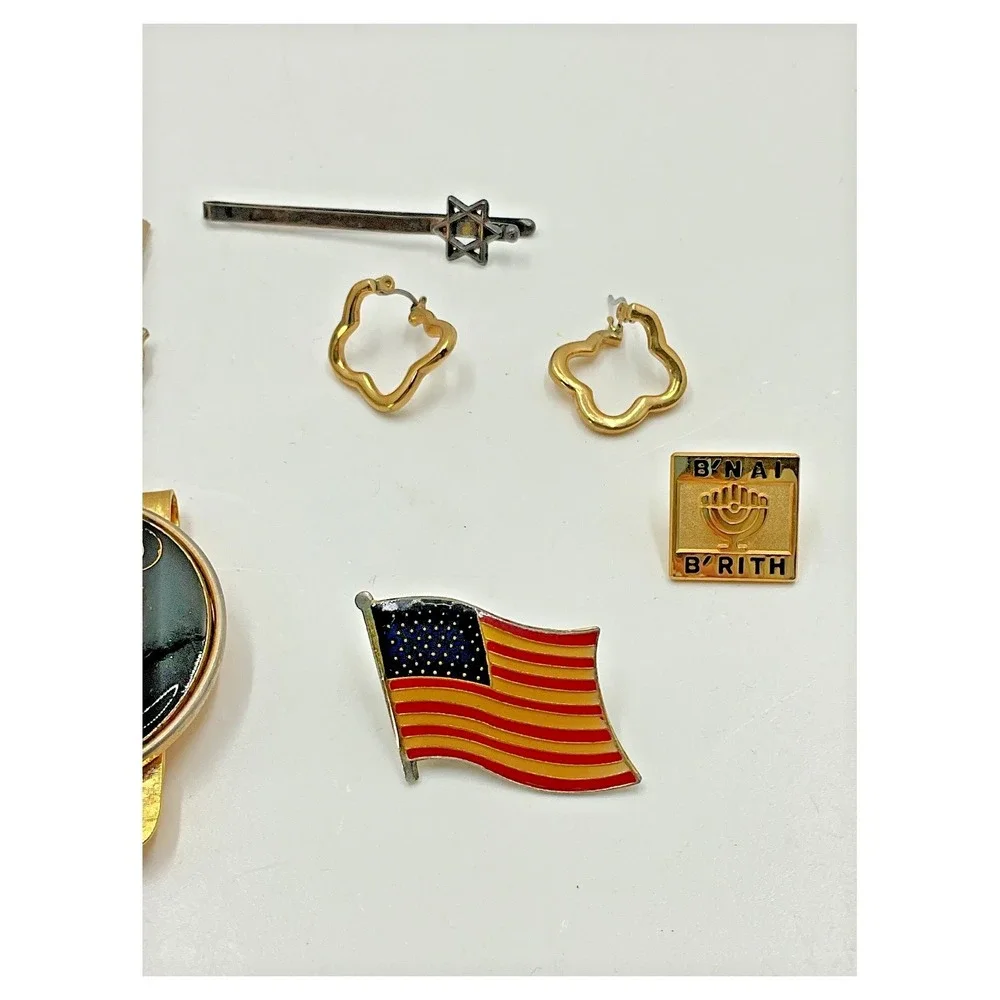Vintage Jewish Jewelry Lot Menorah Money Clip Star of David Pin‎